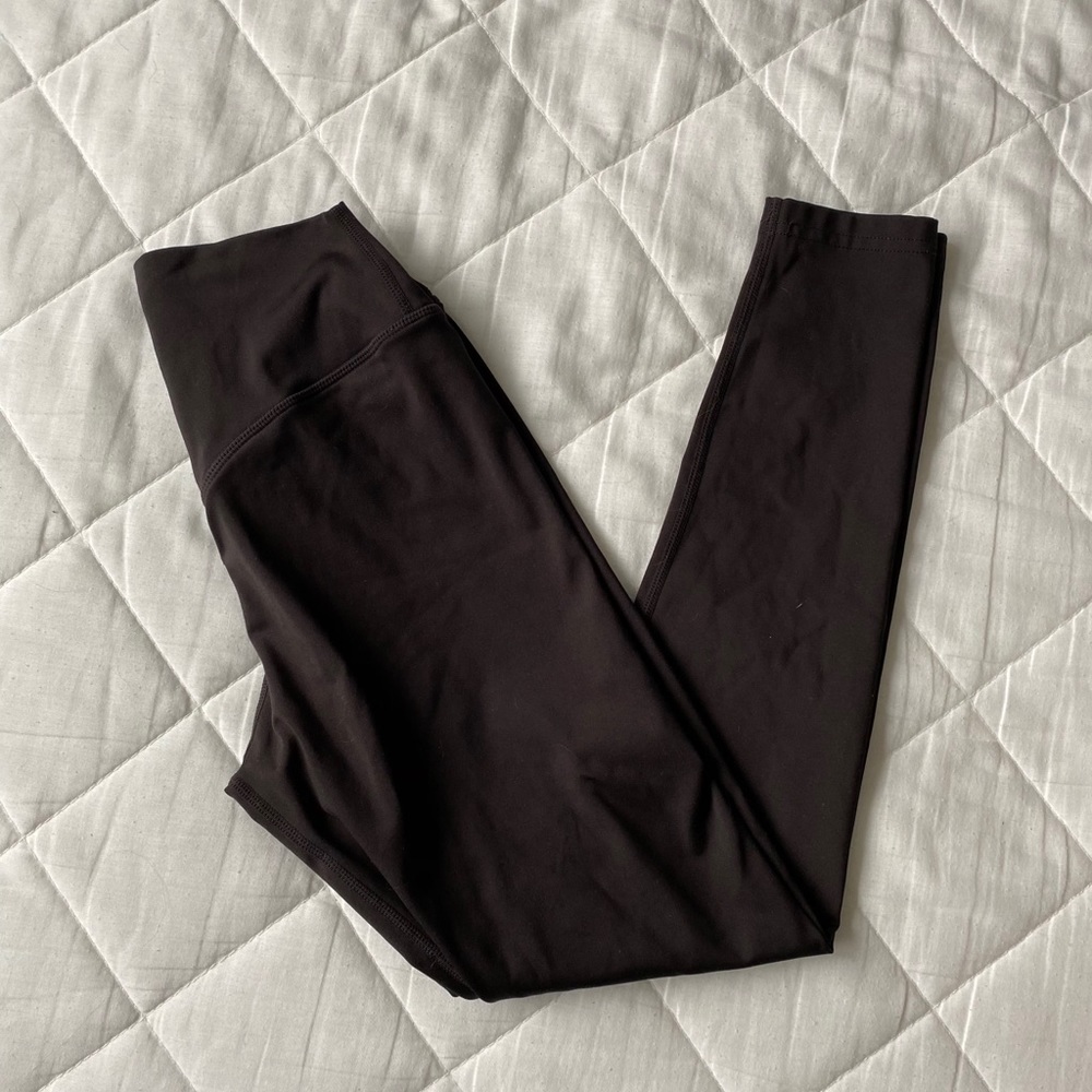 Balance Athletica Ascend Pant 
Color Midnight